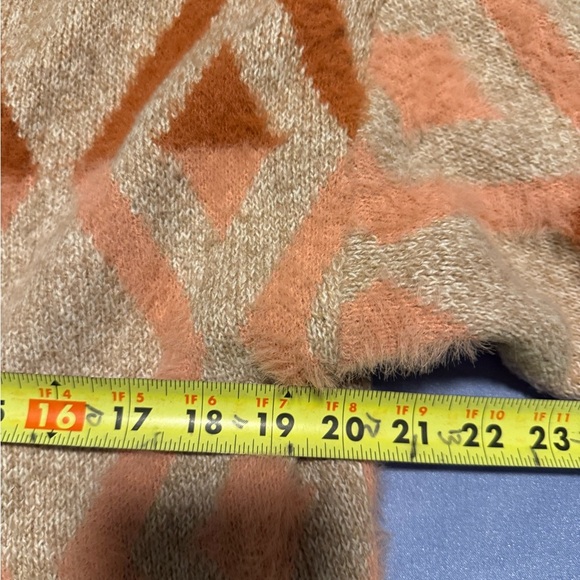 JODIFL Orange and Tan Cardigan Sweater with Geometric Pattern - Picture 4 of 7